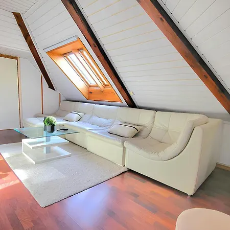 Sunset Penthouse, Fjord View & Parking *