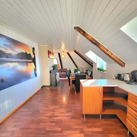 Sunset Penthouse, Fjord View & Parking * Trondheim