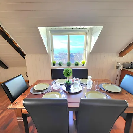 Sunset Penthouse, Fjord View & Parking 아파트 트론헤임